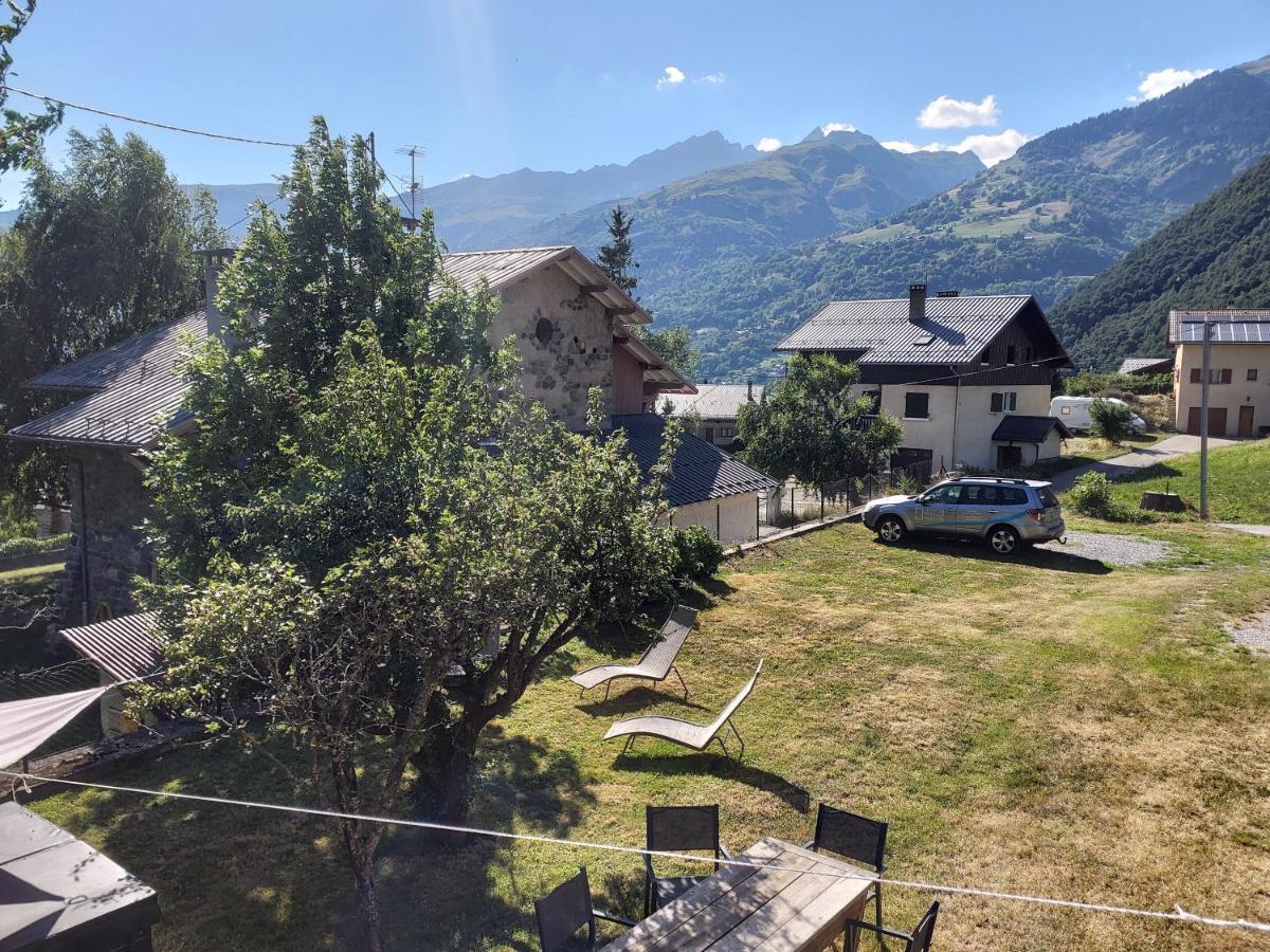 Tres Bel Appartement Dans Une Maison Avec Spa Séez Eksteriør bilde